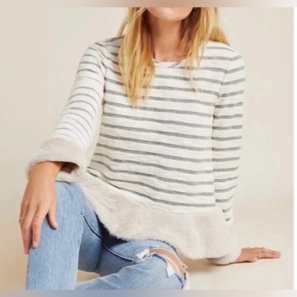 Anthropologie Maeve Gray and Cream Knit Top. 🤍🩶 - Picture 1 of 11